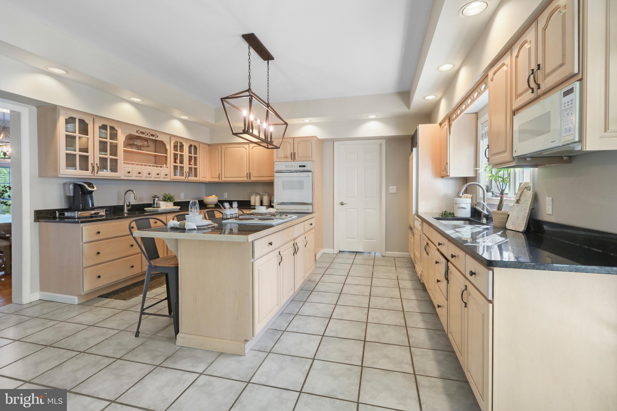 2 DARNEY COURT