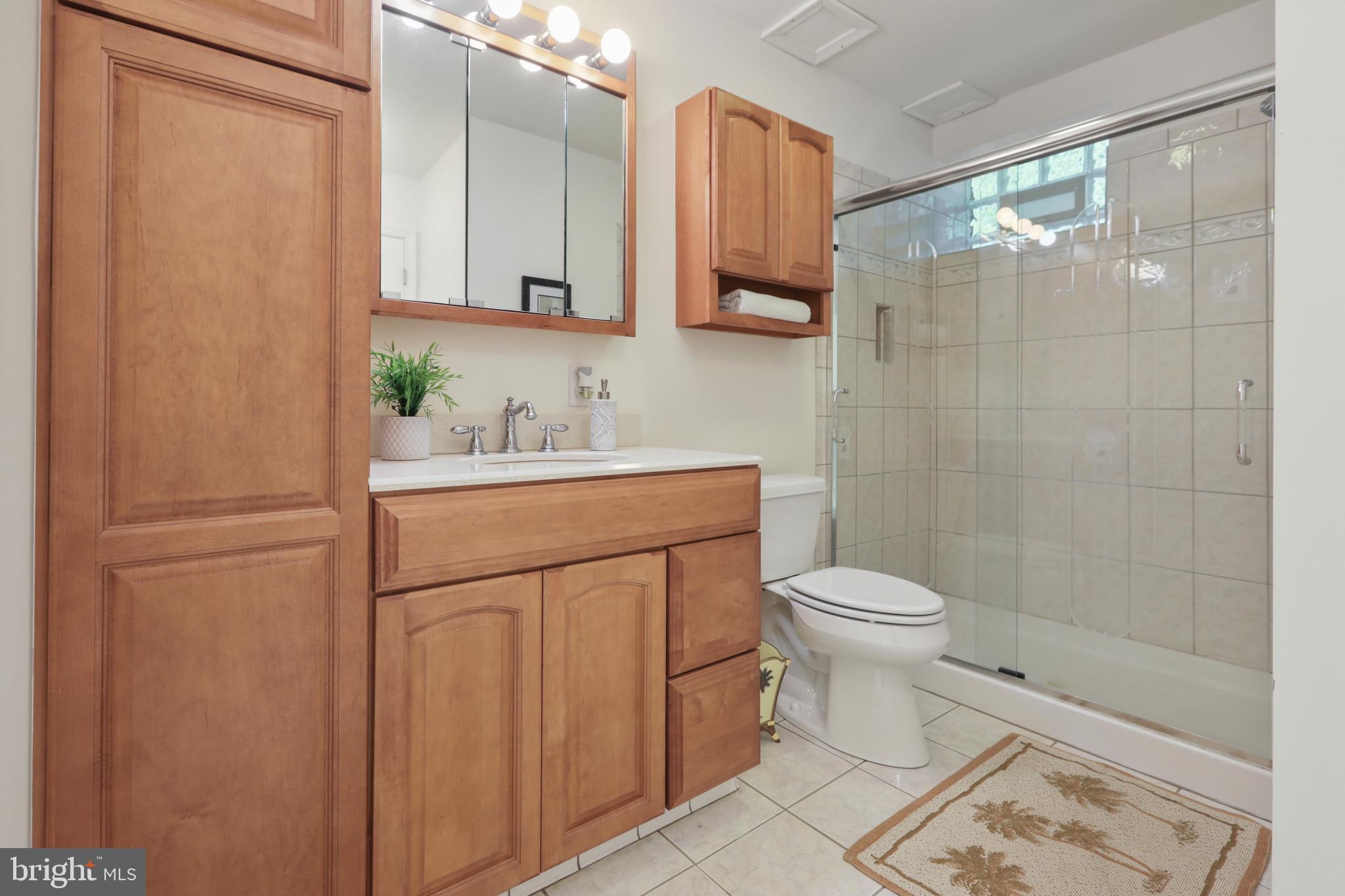 2 DARNEY COURT