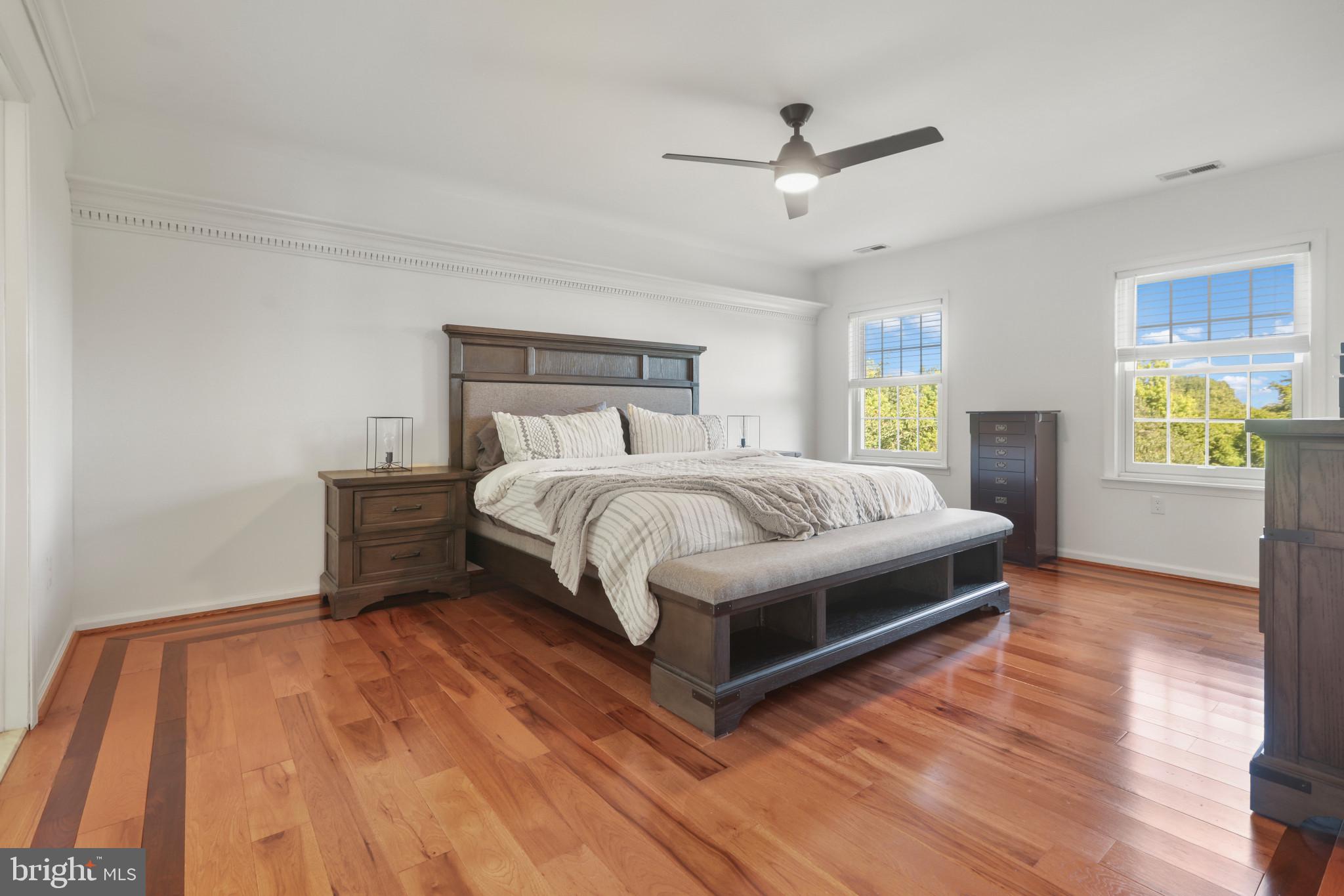 2 DARNEY COURT