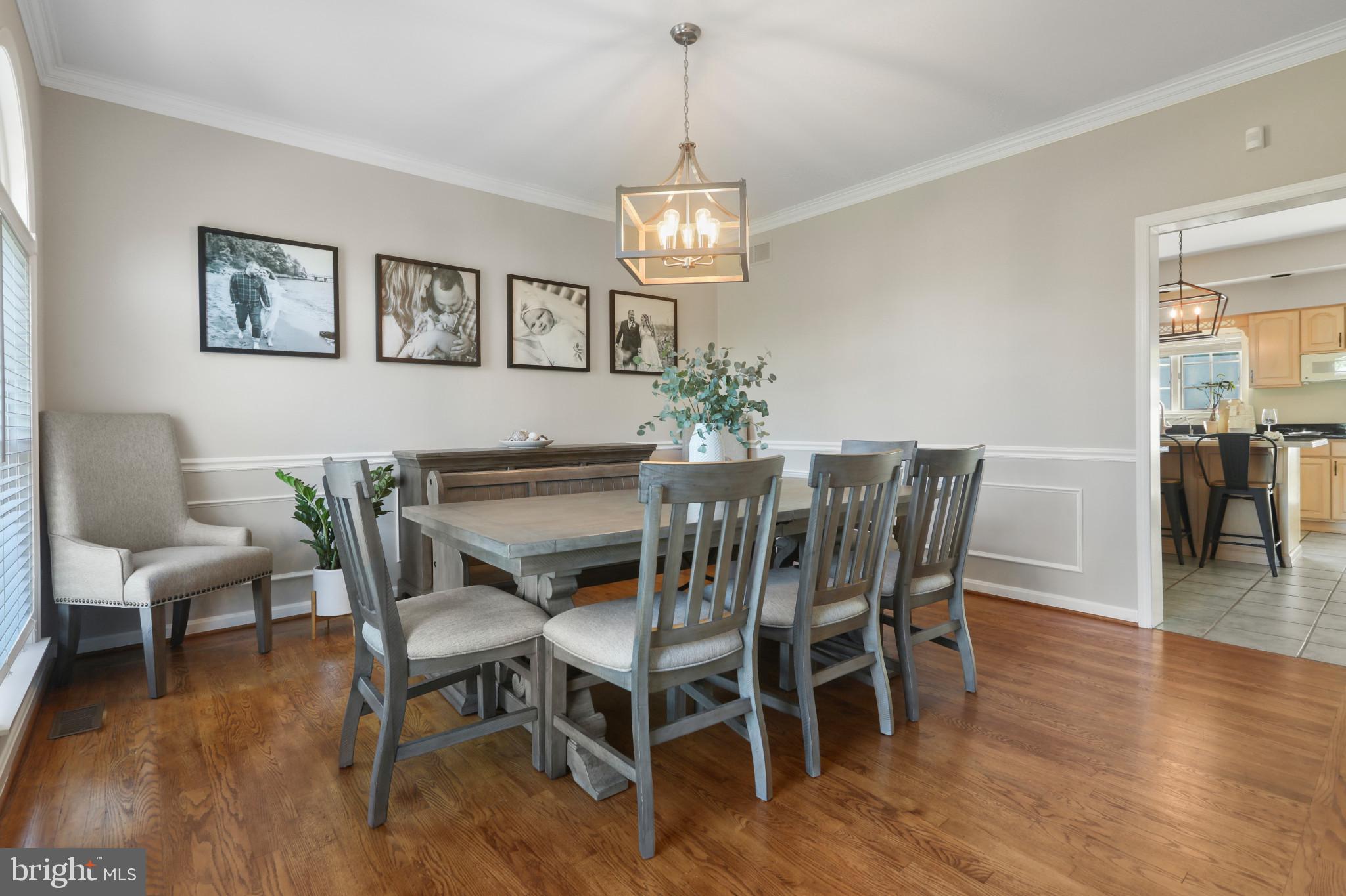 2 DARNEY COURT