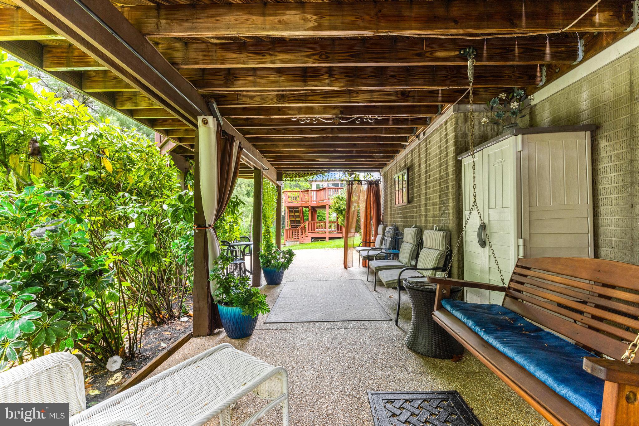 242 RITTERSLEA COURT