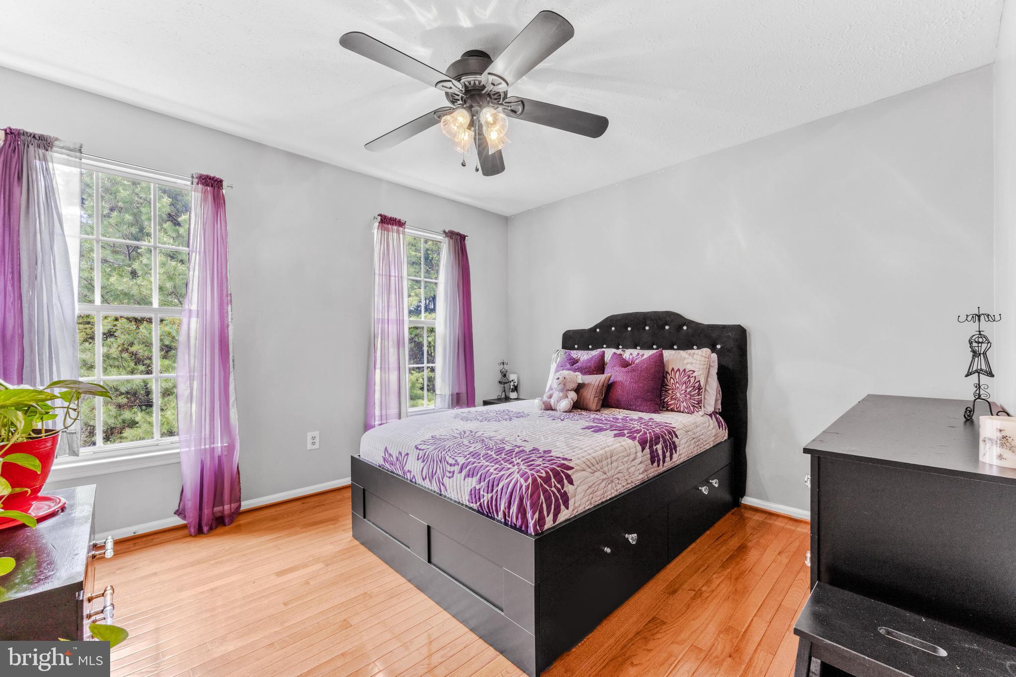 242 RITTERSLEA COURT