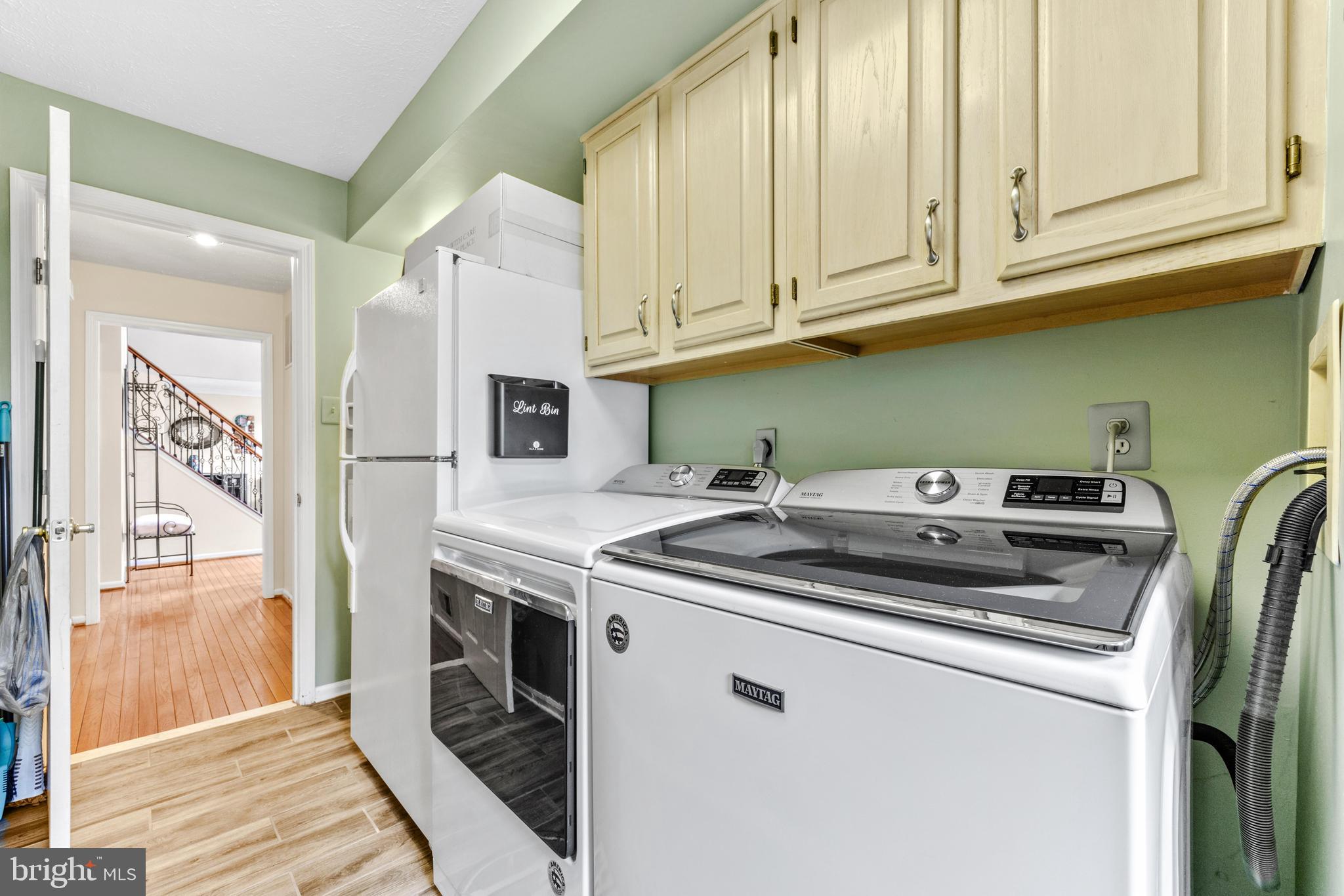 242 RITTERSLEA COURT