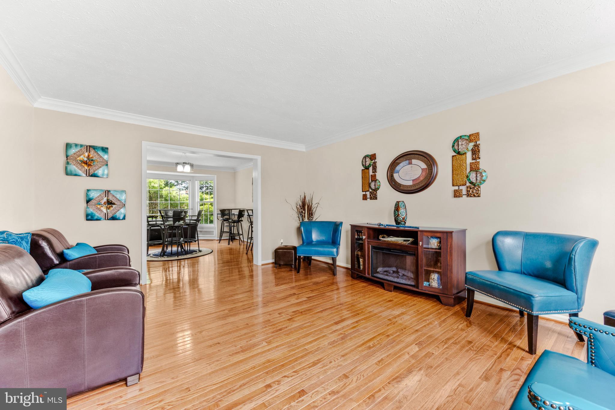 242 RITTERSLEA COURT