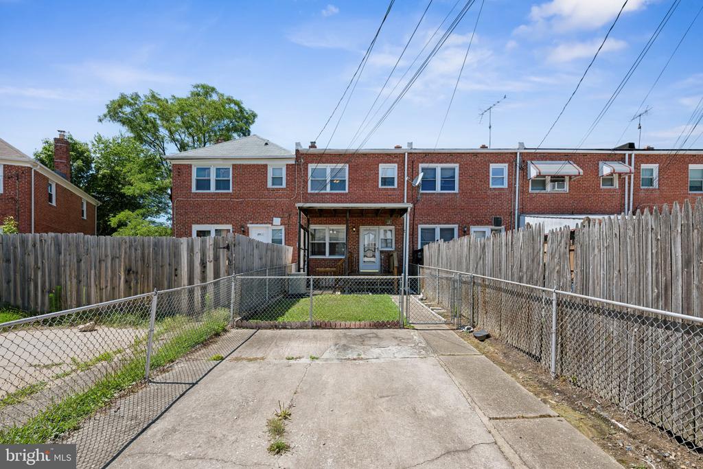 2116 FIRETHORN ROAD