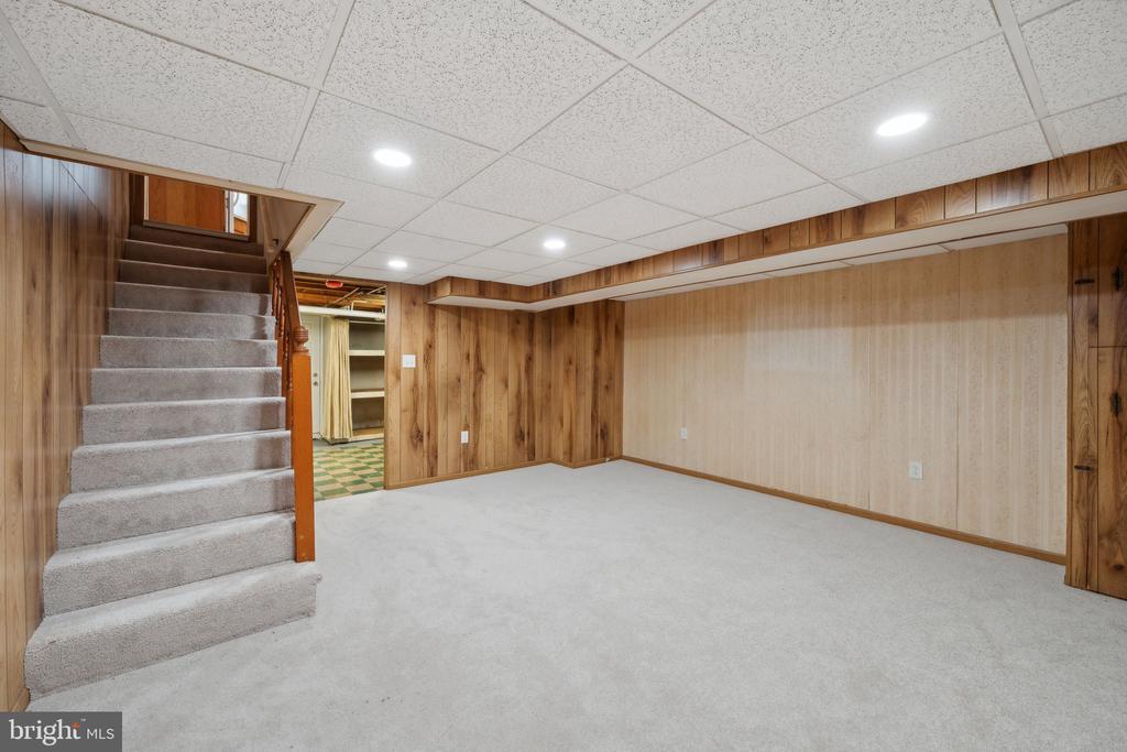 2116 FIRETHORN ROAD
