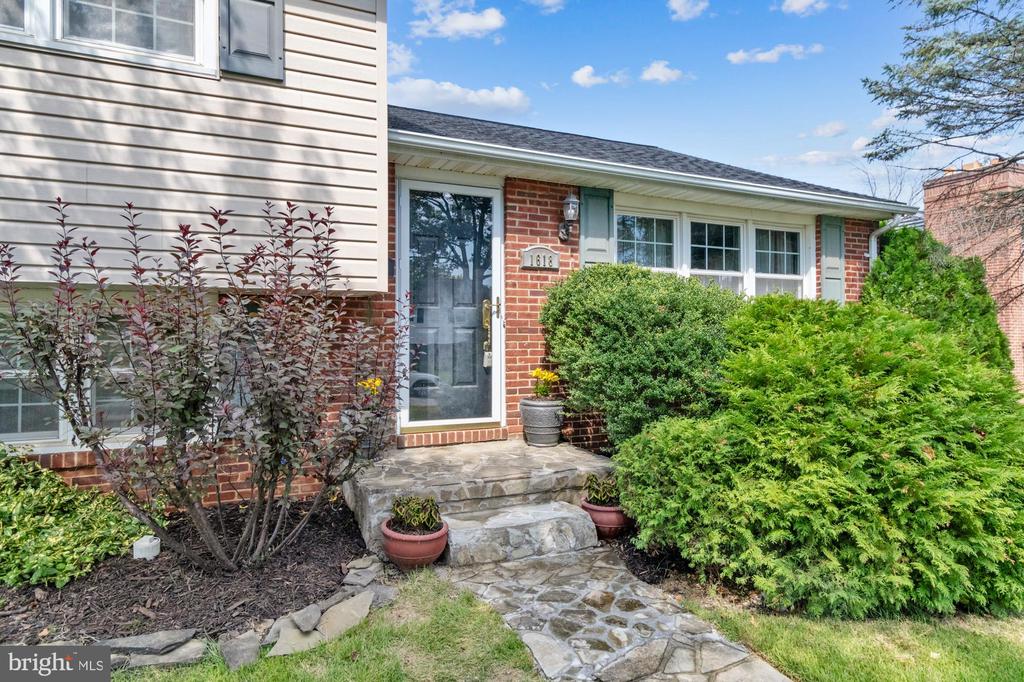 1618 ALSTON ROAD