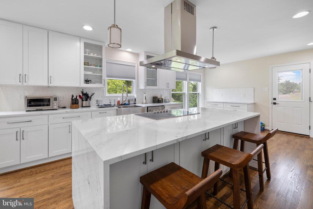 1507 SHERBROOK ROAD