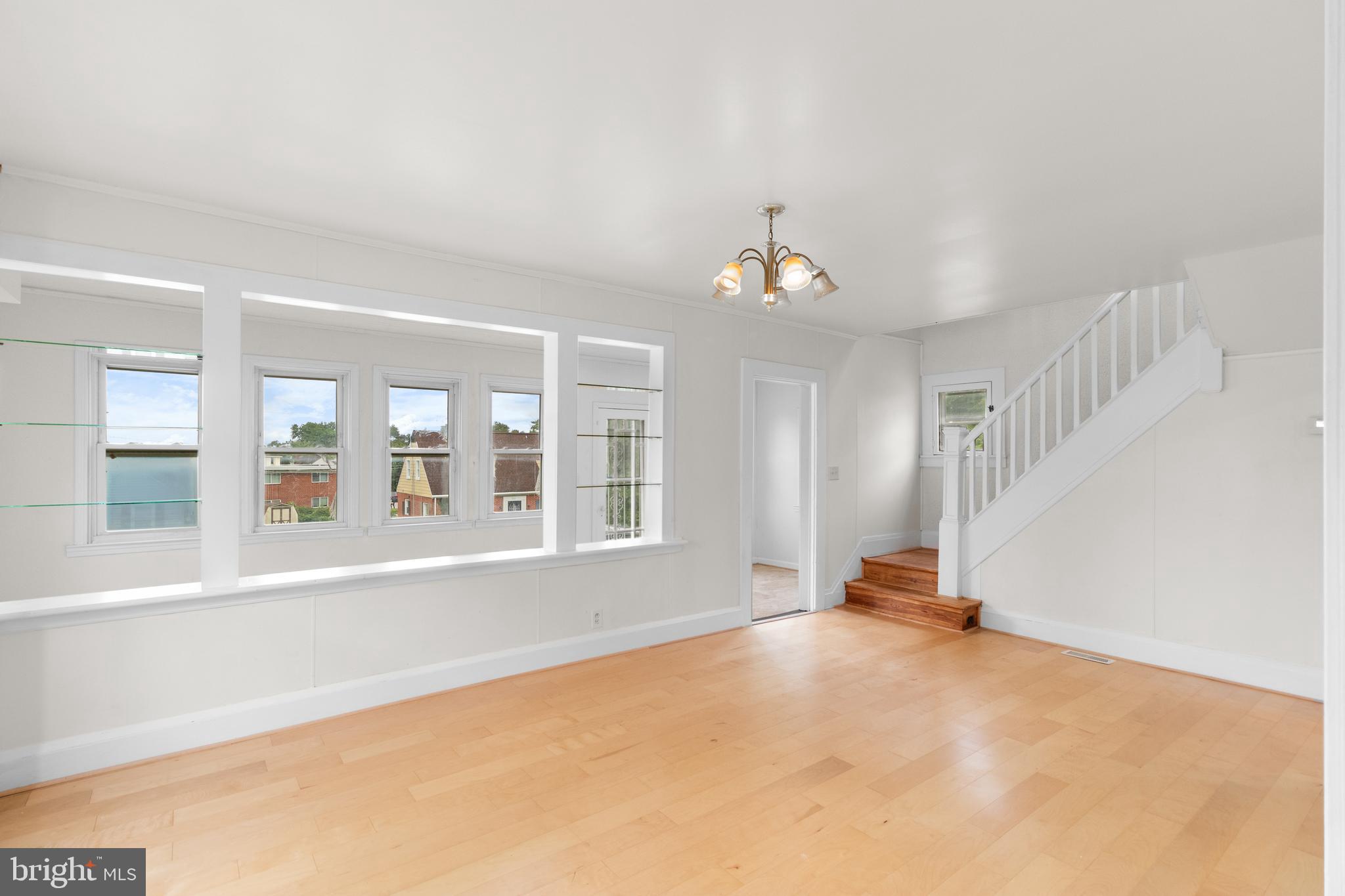 1504 TAYLOR AVENUE