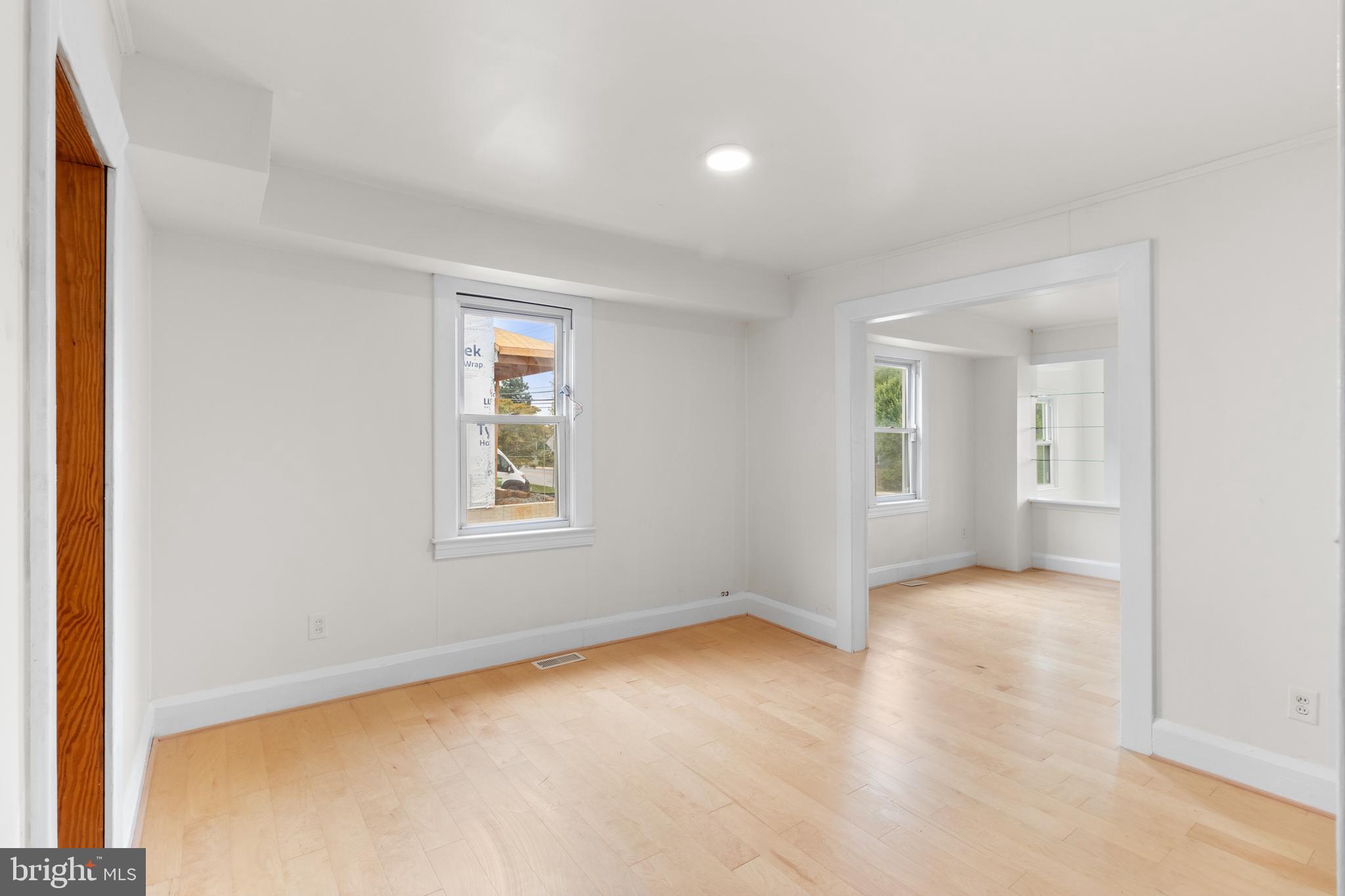 1504 TAYLOR AVENUE