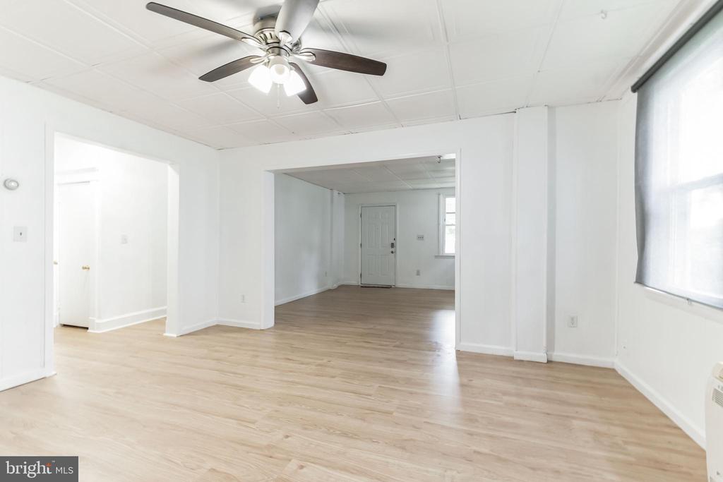 2413 BIRCH DRIVE