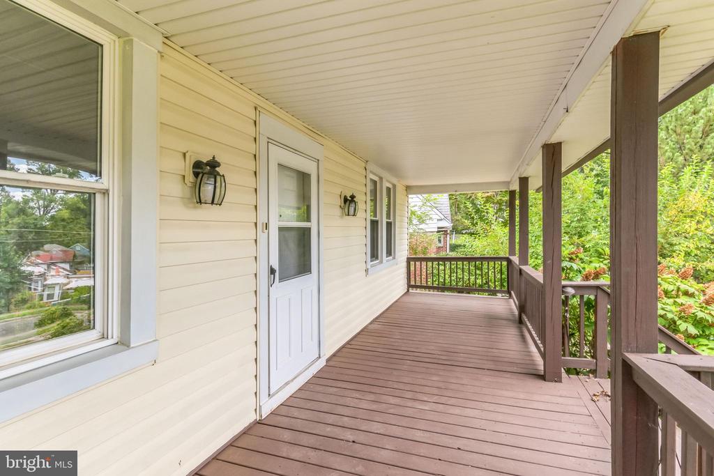 2413 BIRCH DRIVE