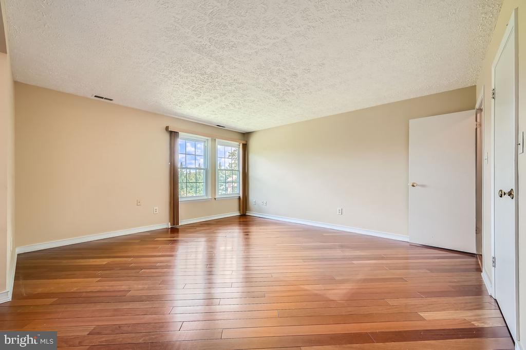 2105 WOODBOX LANE C 2105C