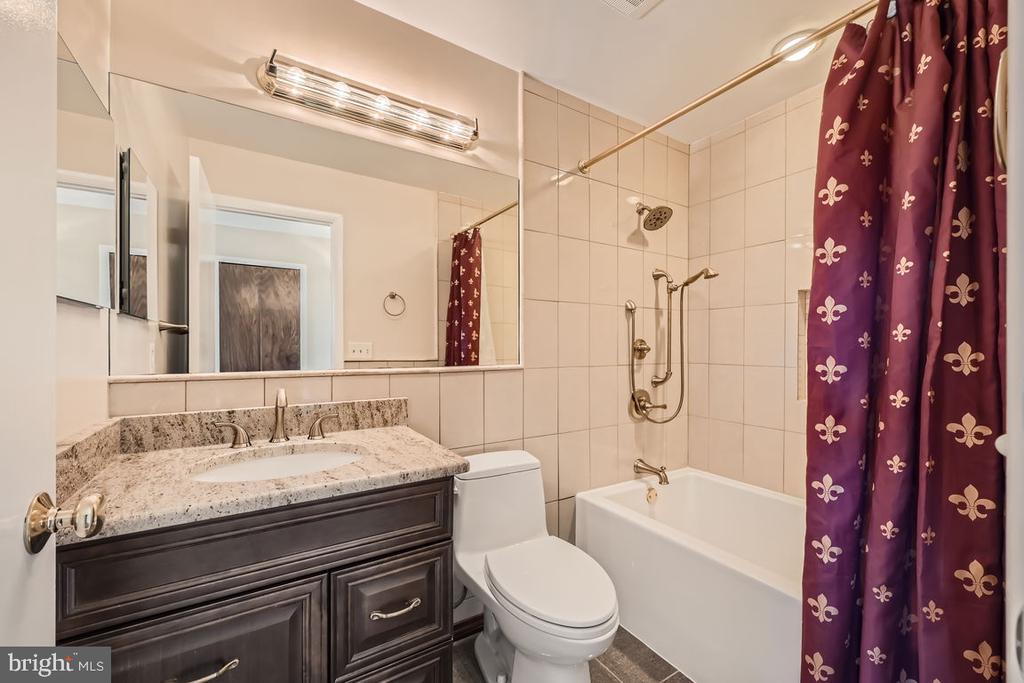 2105 WOODBOX LANE C 2105C