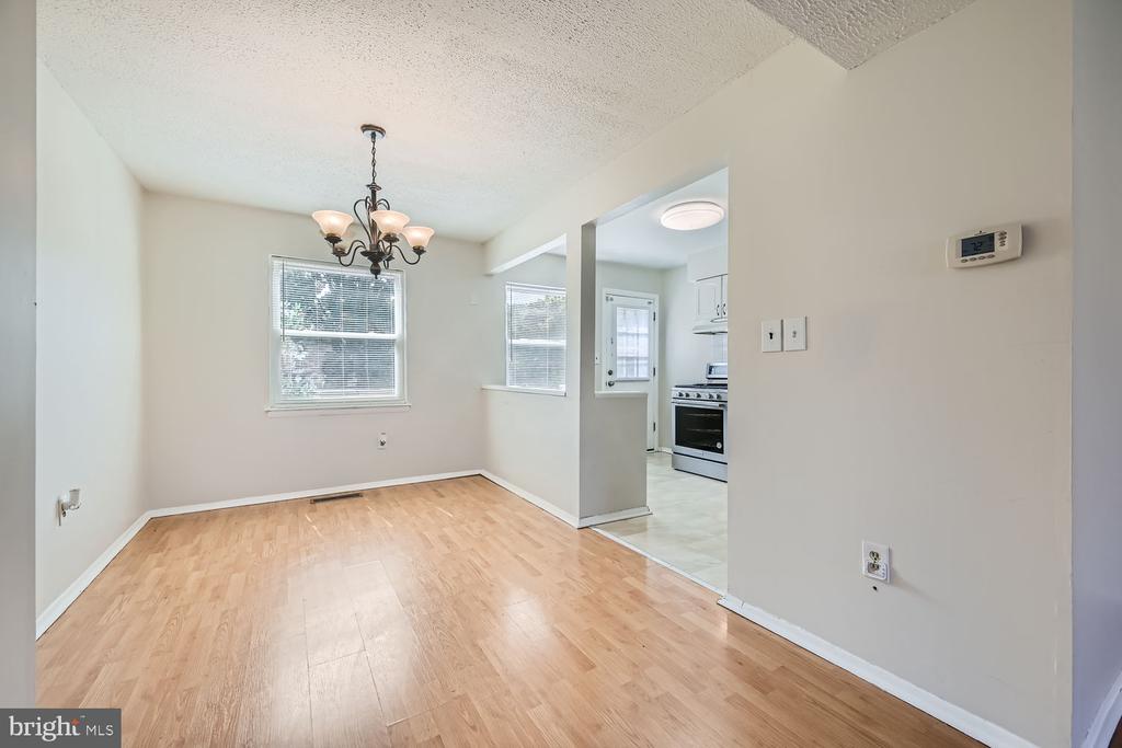 726 SEAWALL ROAD