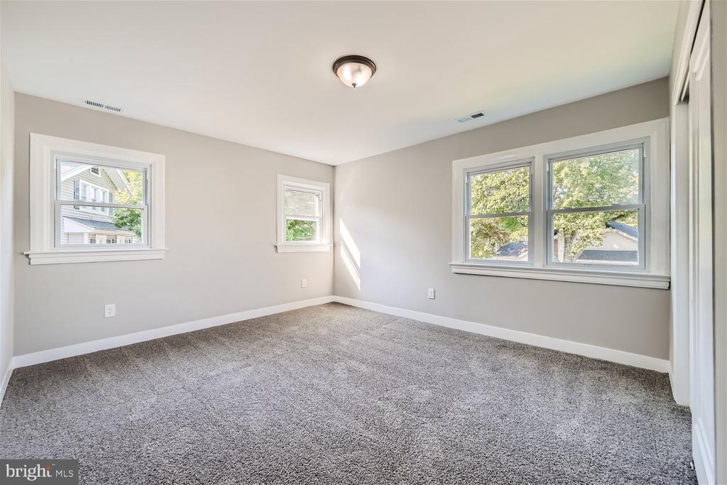 1 GLENMORE AVENUE A