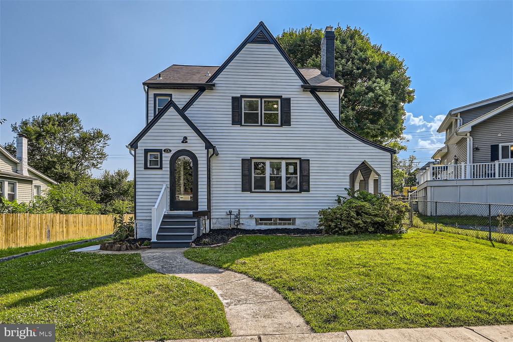 1 GLENMORE AVENUE A