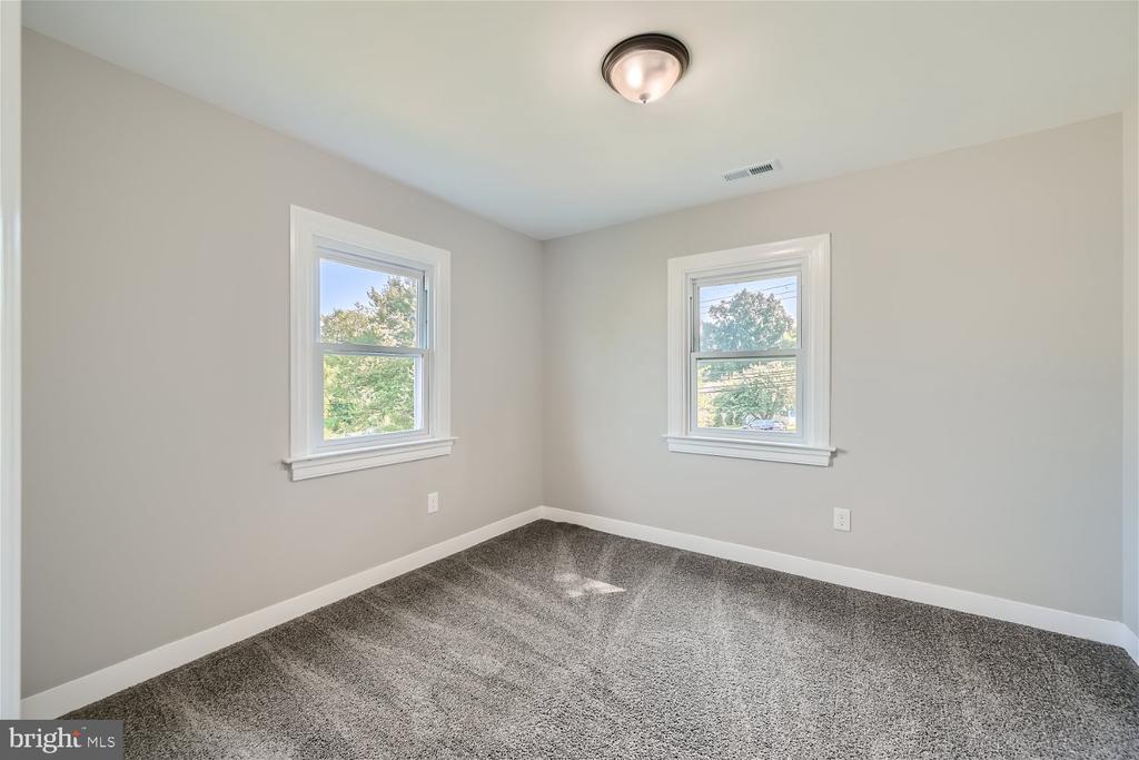 1 GLENMORE AVENUE A