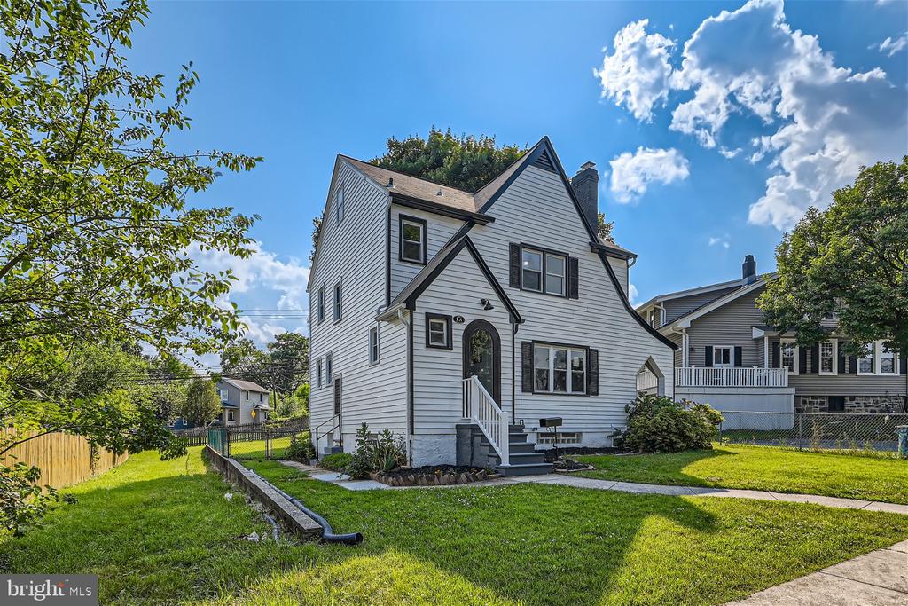 1 GLENMORE AVENUE A