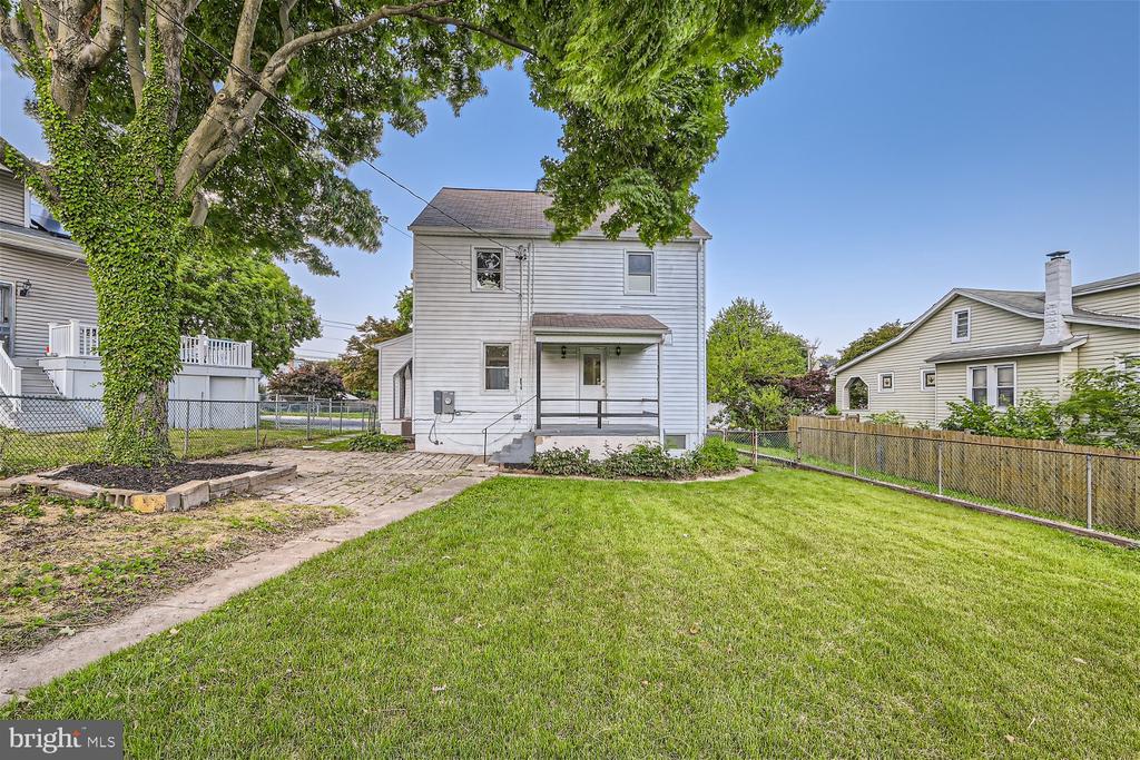 1 GLENMORE AVENUE A
