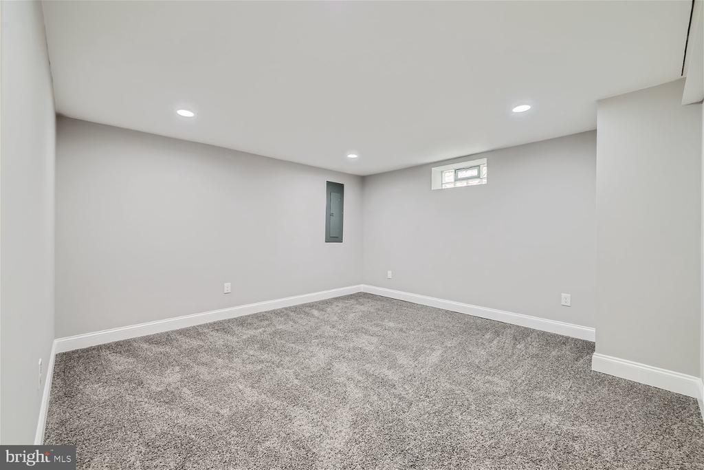 1 GLENMORE AVENUE A