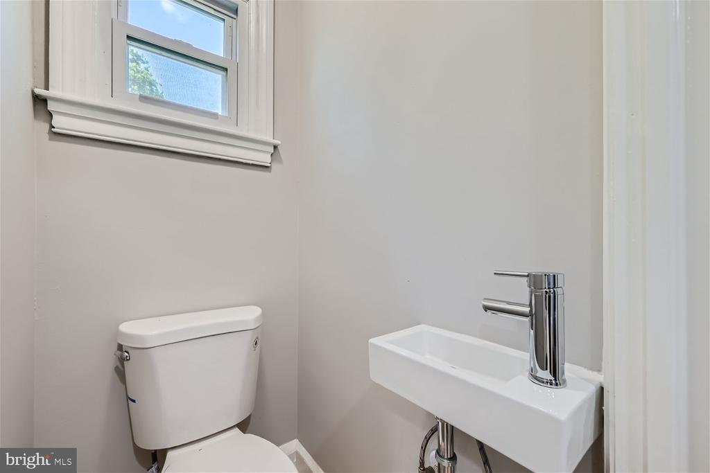 1 GLENMORE AVENUE A
