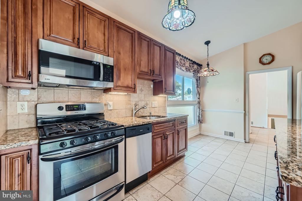 6800 DIANA COURT