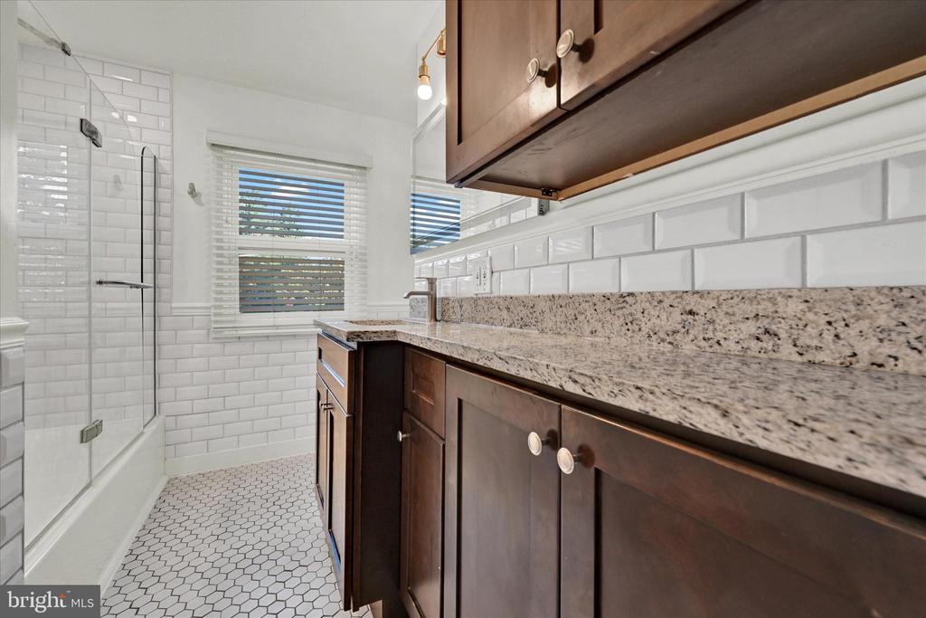 2019 HILLCREST ROAD