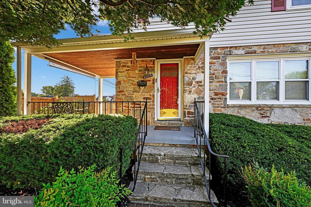 2019 HILLCREST ROAD