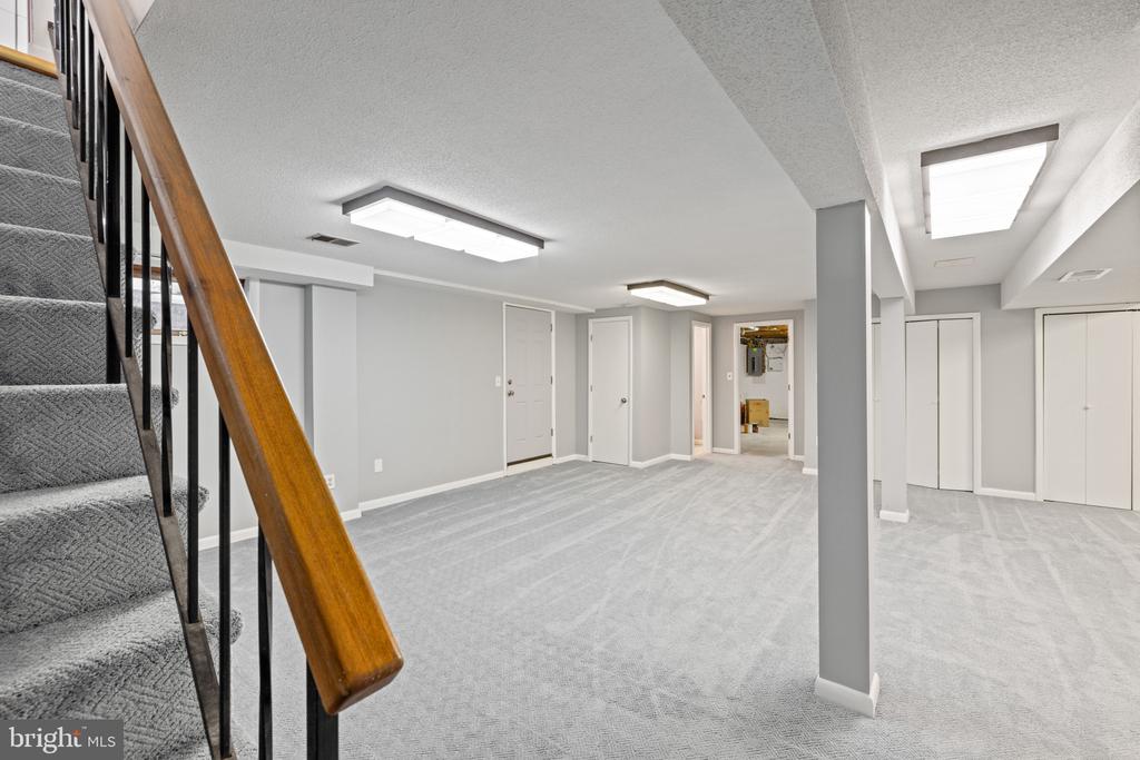 104 SUNNYDALE WAY