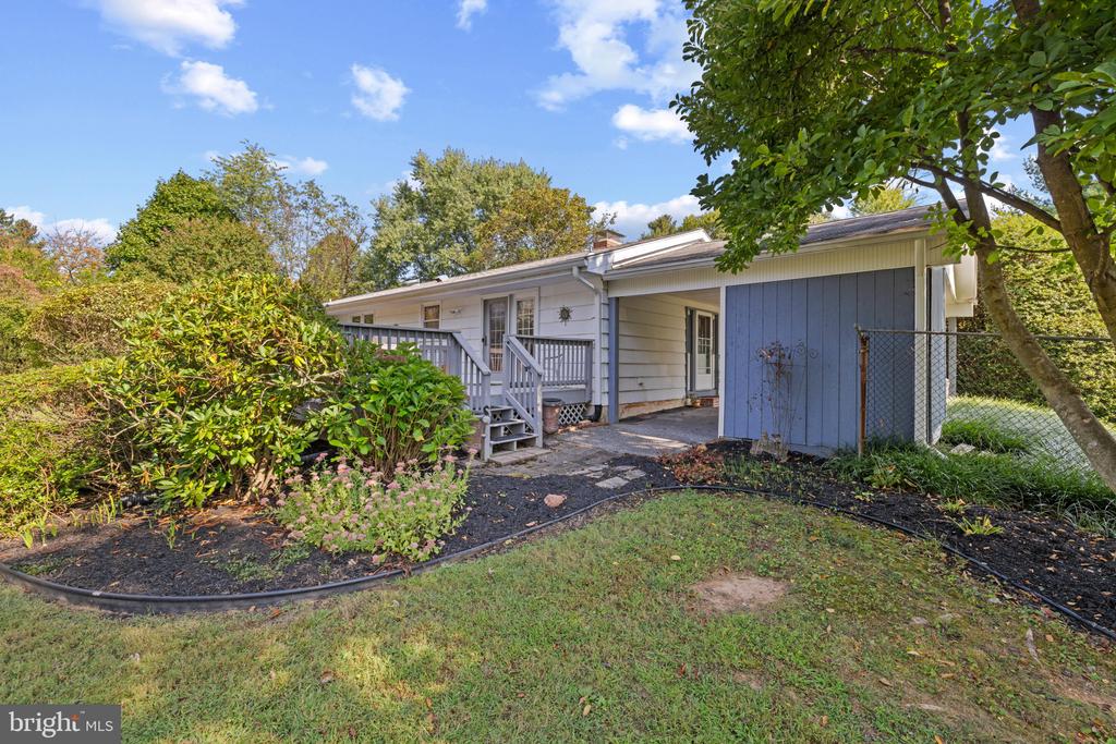 104 SUNNYDALE WAY