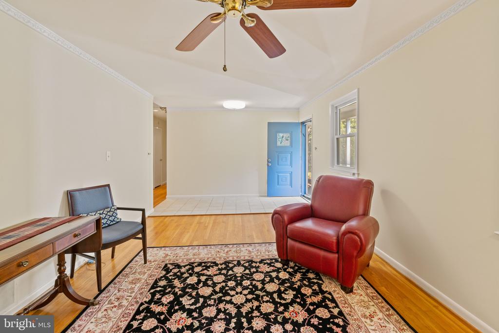 104 SUNNYDALE WAY