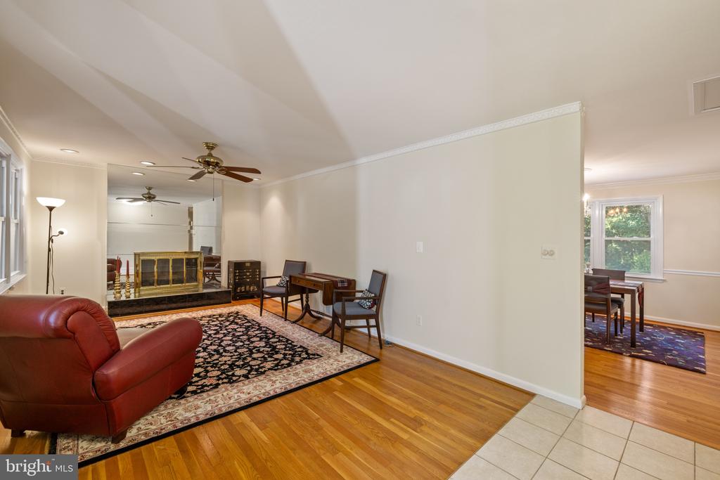 104 SUNNYDALE WAY
