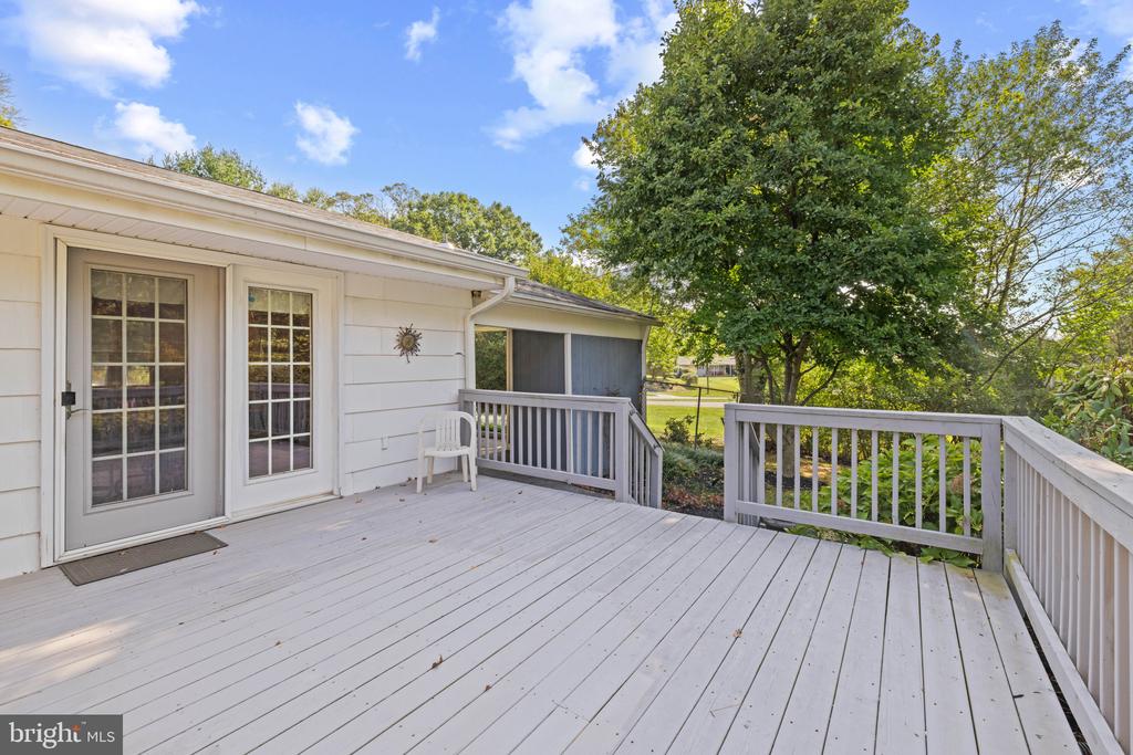 104 SUNNYDALE WAY