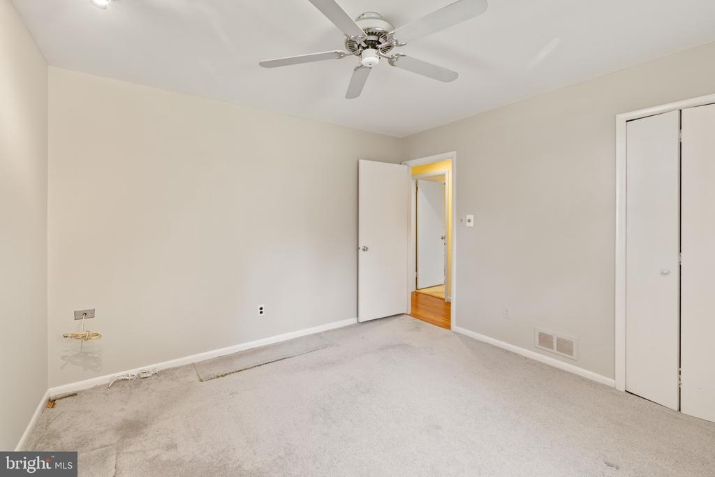 104 SUNNYDALE WAY