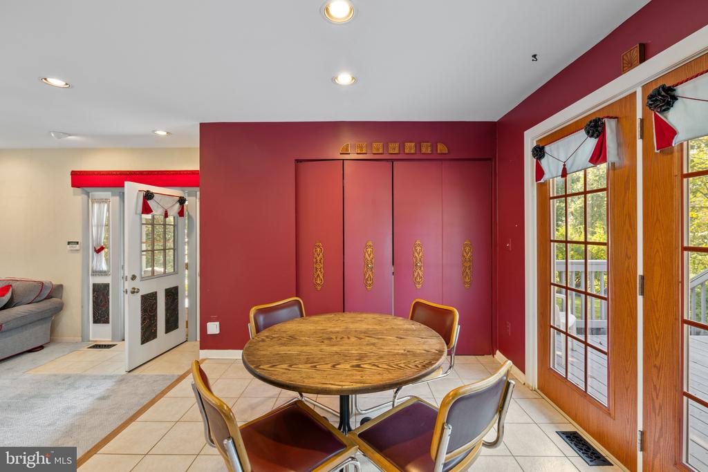104 SUNNYDALE WAY