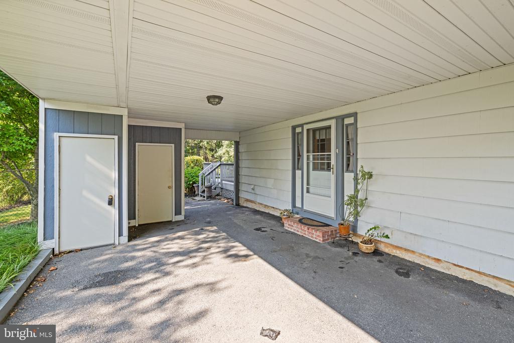 104 SUNNYDALE WAY