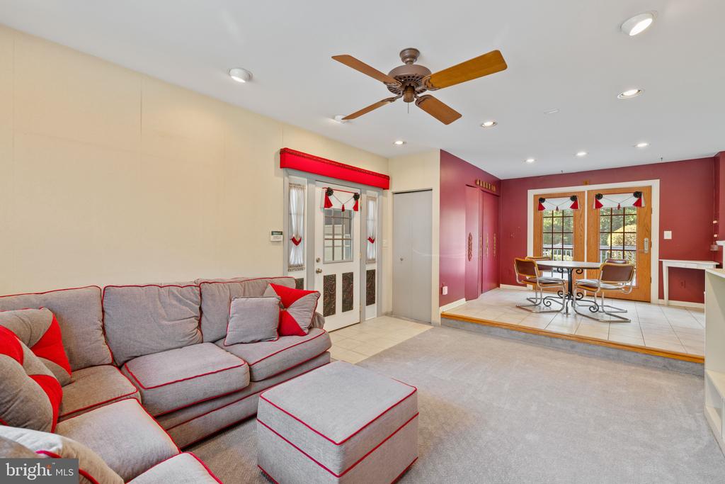 104 SUNNYDALE WAY