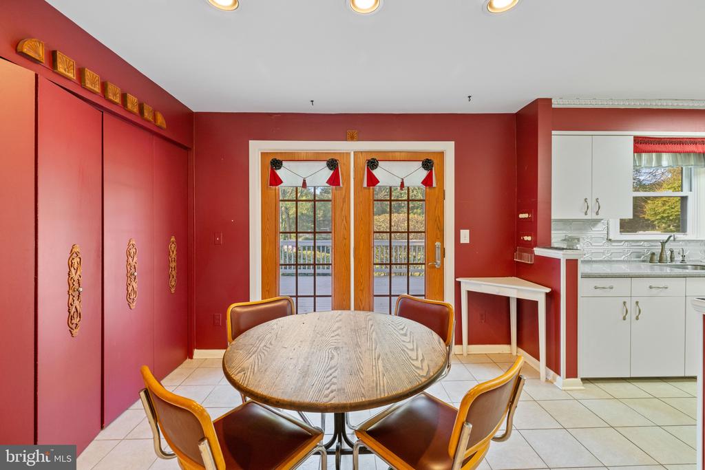 104 SUNNYDALE WAY