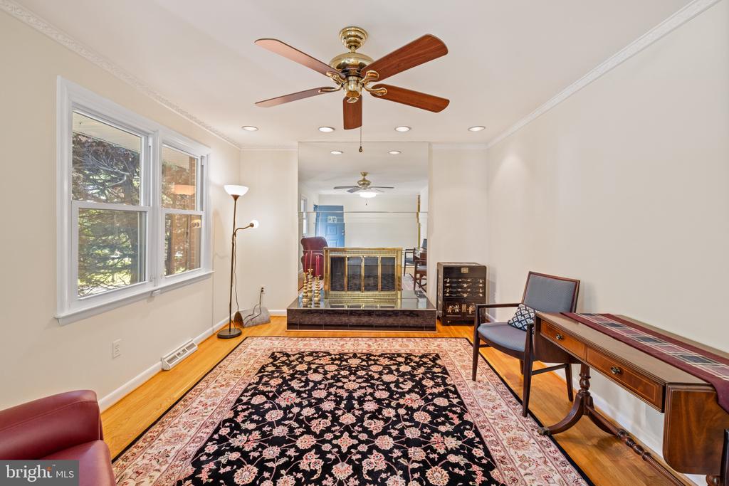 104 SUNNYDALE WAY