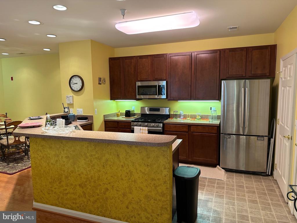 307 WYNDHAM CIRCLE 307 H