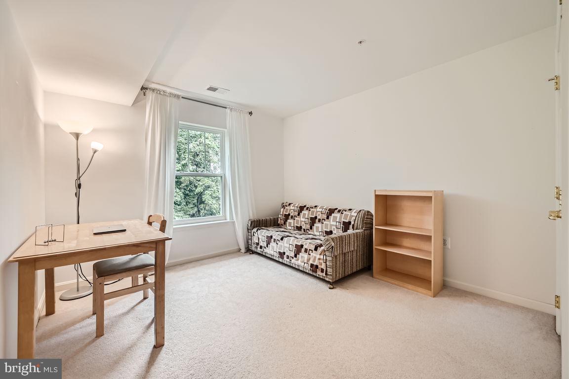 302 WYNDHAM CIRCLE 302J