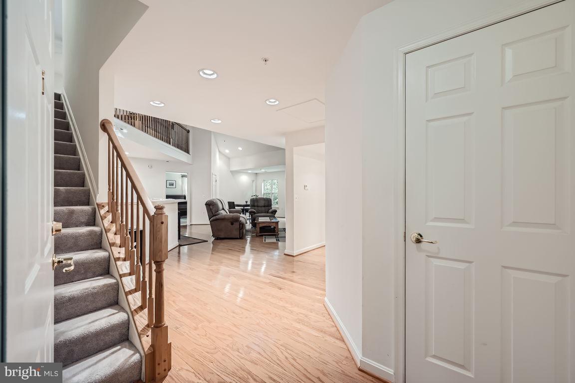 302 WYNDHAM CIRCLE 302J