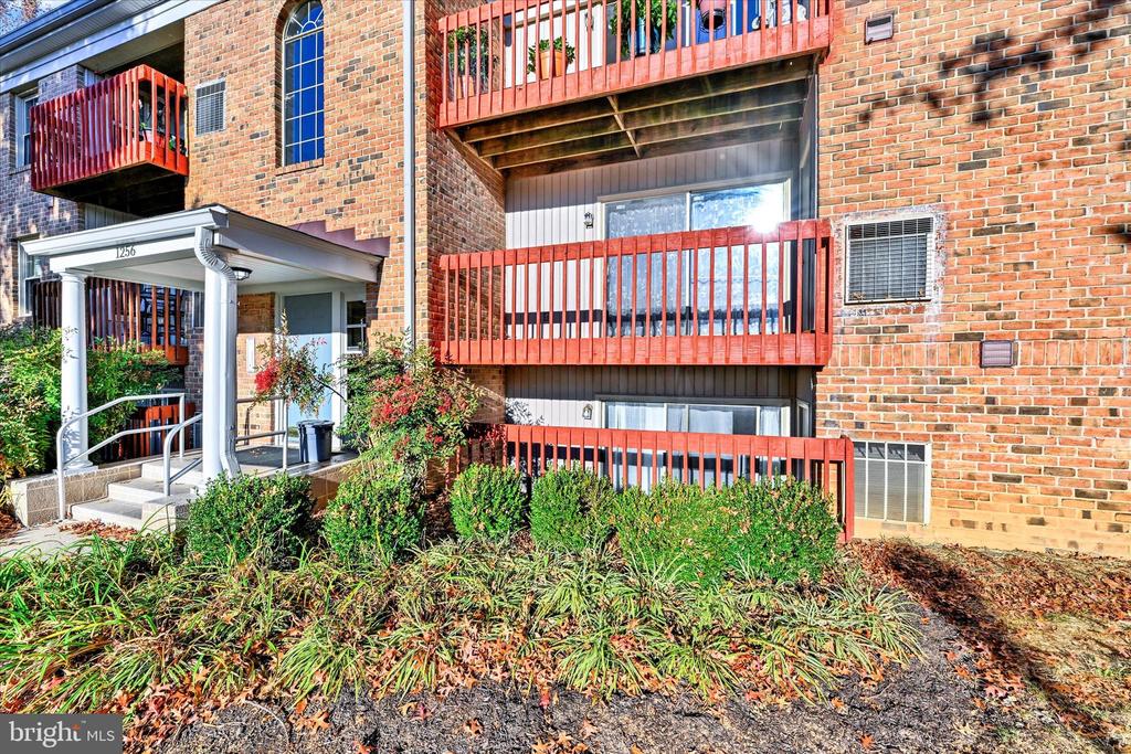 1256 SUGARWOOD CIRCLE 104