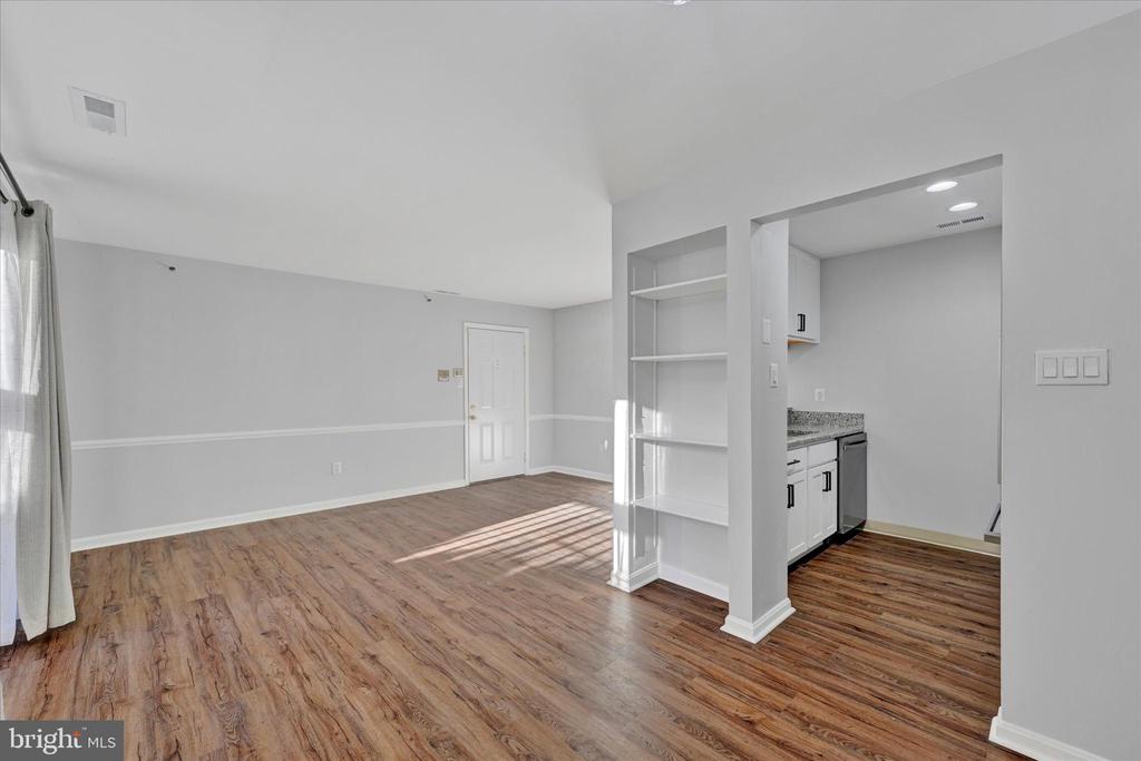 1256 SUGARWOOD CIRCLE 104