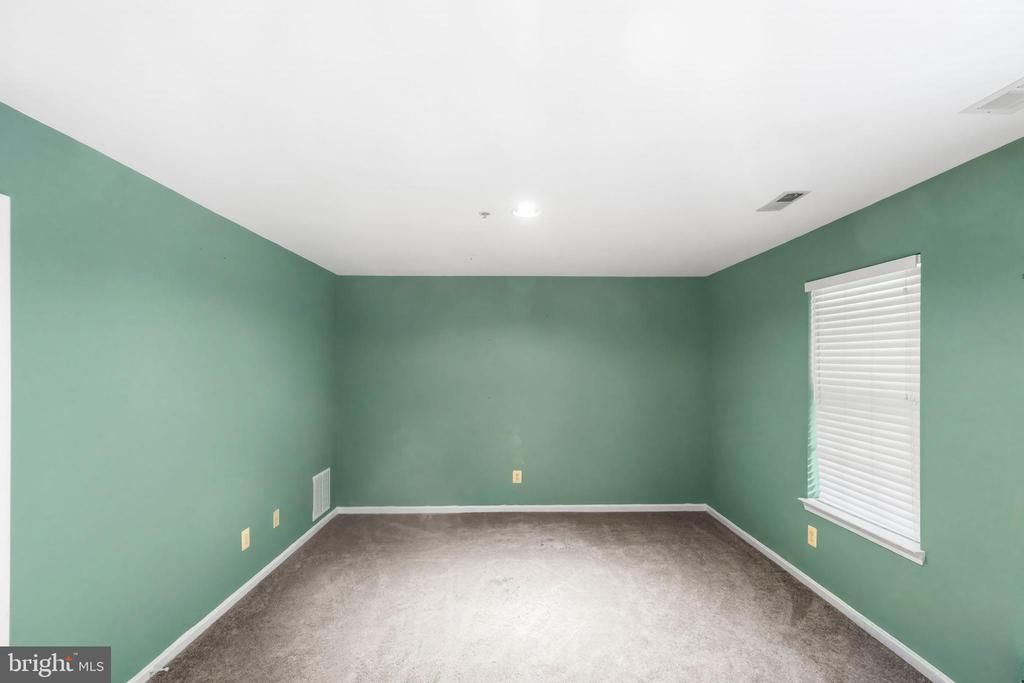 2 CAROB COURT