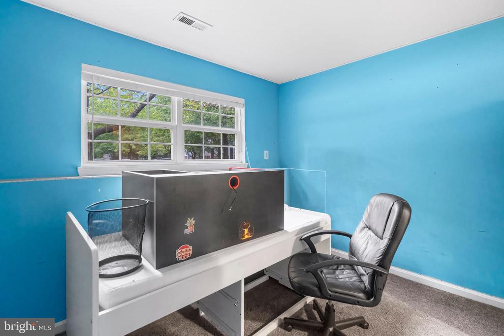 2 CAROB COURT