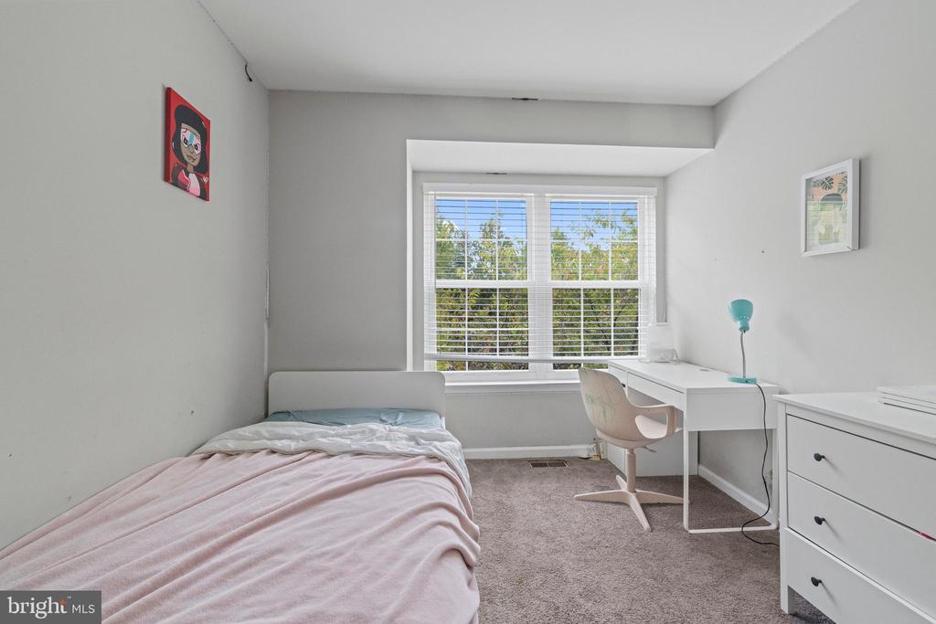 2 CAROB COURT