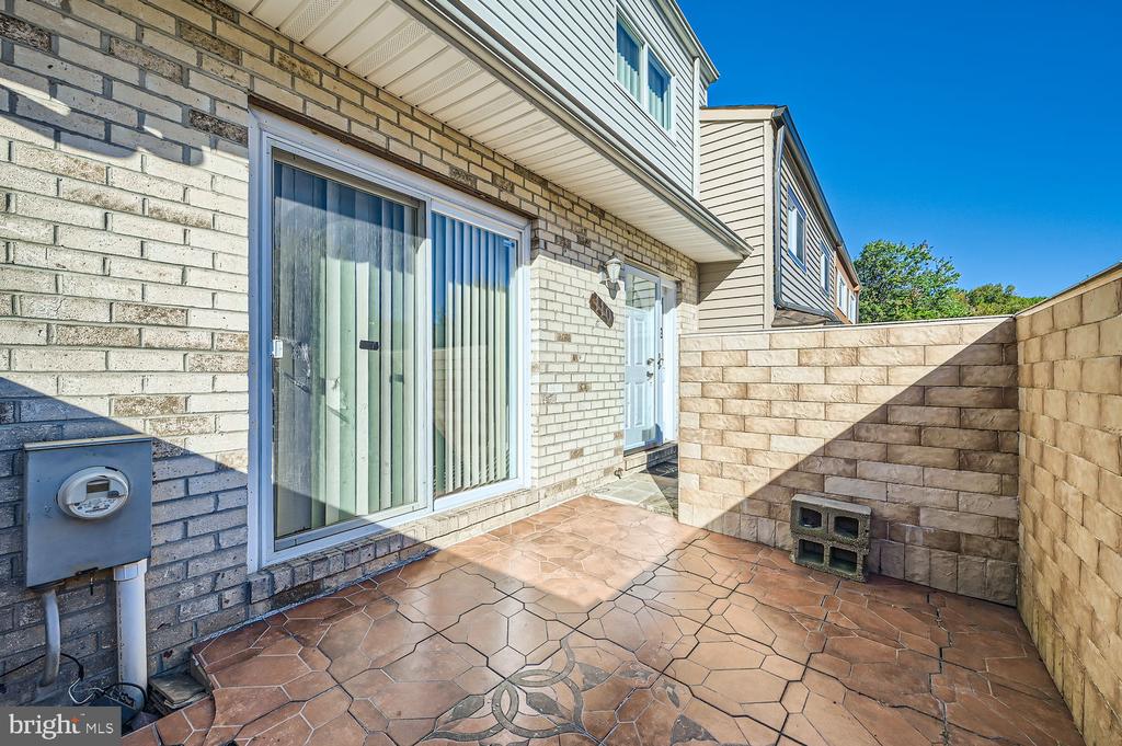 110 WINDBLOWN COURT