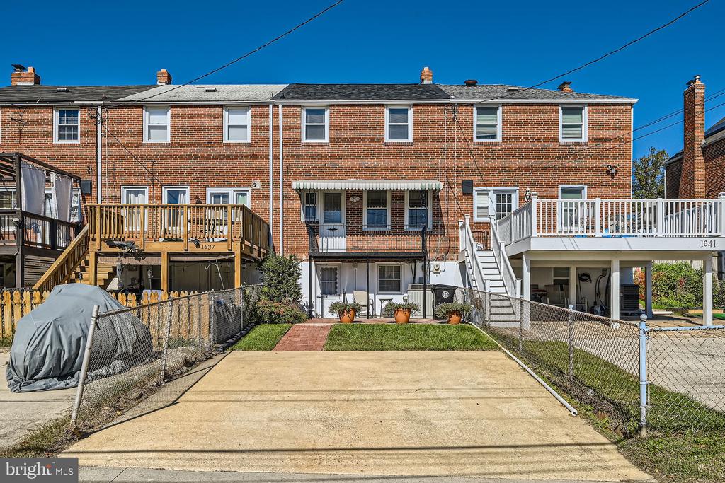 1639 THETFORD ROAD